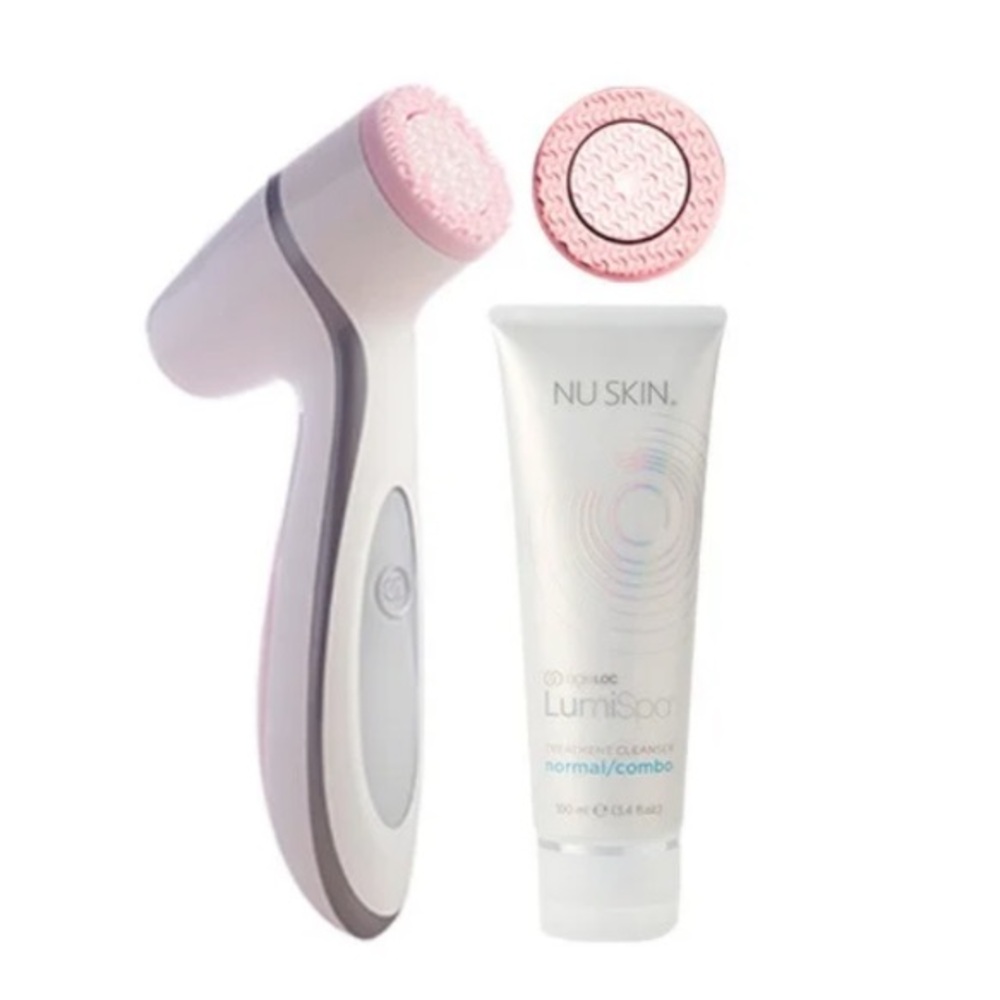 NuSkin ageLOC LumiSpa Skincare Set with Cleanser